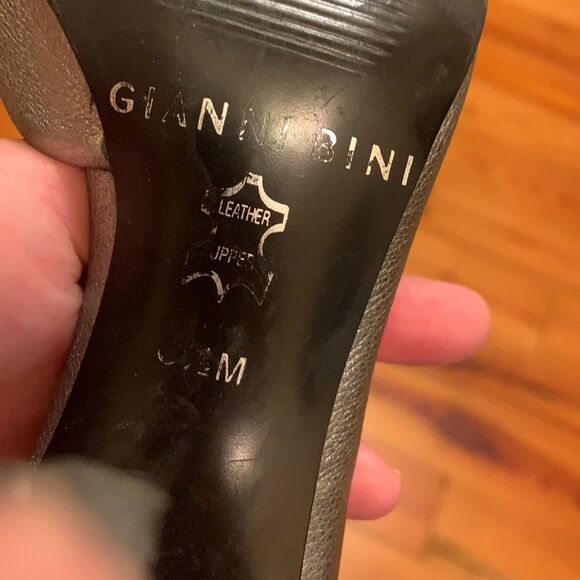 22. Gianni Bini Cocktail Style Silver Heels with Black - Picture 5 of 10